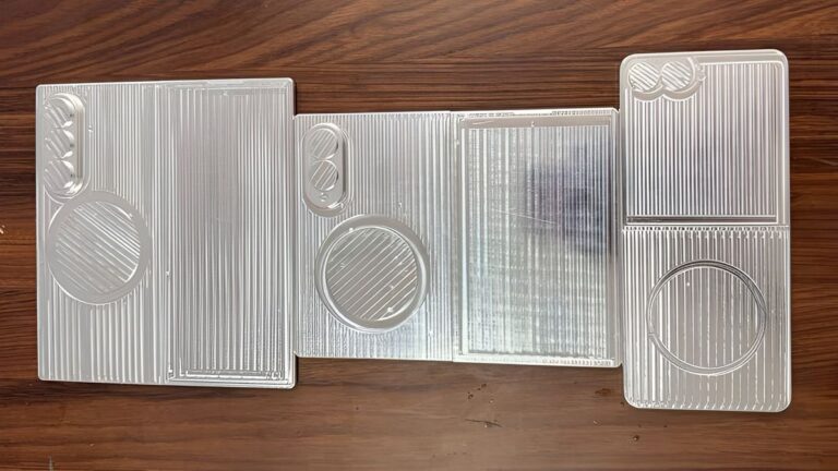 Vazou: novos celulares top dobráveis da Samsung têm formato revelado por leaker