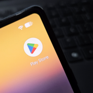 Google vai dedurar apps que acabam com a bateria do Android