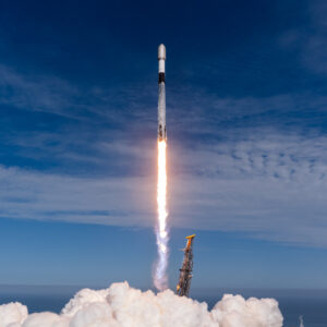 600 pousos de foguetes! SpaceX alcança outro marco durante o lançamento do Starlink no domingo