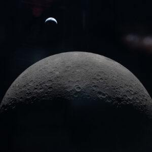 Artemis 2 espia uma Terra crescente acima da foto da lua do dia 10 de abril de 2026