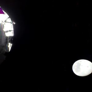 Artemis 2 quebra o recorde de distância de todos os tempos da humanidade durante o ciclo histórico ao redor da lua (vídeo)