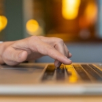 Congresso começa a regular uso da tecnologia no trabalho