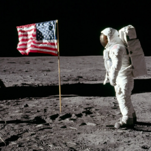 Da Apollo aos mundos alienígenas: 4 'primeiras vezes' que você pode ver no céu noturno esta noite