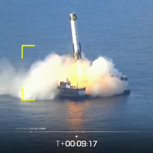 Enorme foguete New Glenn da Blue Origin aterrado após acidente de lançamento