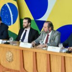 Entenda o pacote do governo Lula para conter alta dos preços de combustíveis