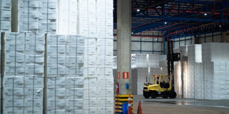 JOTA Principal: Governo Lula busca conter preços, e Flávio Bolsonaro busca conter brigas