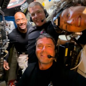 NASA realizará teleconferência de mídia com a tripulação do Artemis II a caminho de casa vindo da Lua