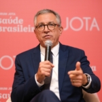 Padilha associa Flávio Bolsonaro a ‘apagão’ em hospitais do RJ e diz que saúde será tema eleitoral