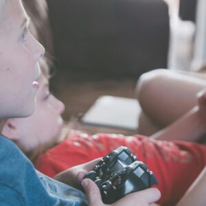Videogame faz mal para criança? O que a ciência diz de verdade
