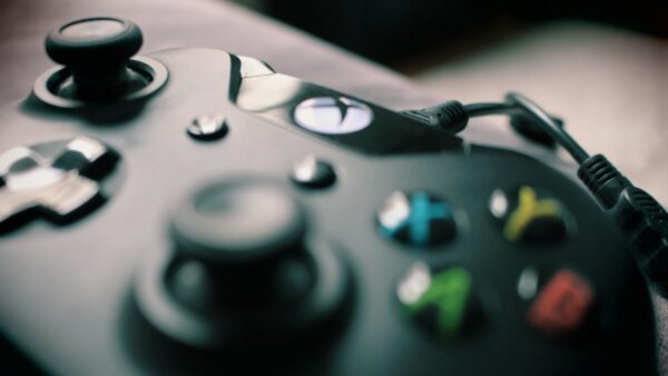 Novo controle Xbox para cloud gaming vazou e chega em breve