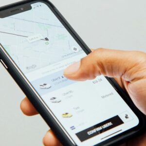 O aplicativo não é o serviço: Uber, IA e a disputa pelos canais de distribuição