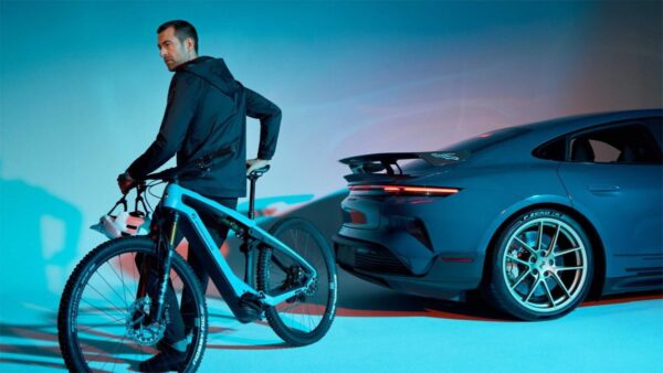 Porsche toma decisão radical sobre divisão de veículos elétricos