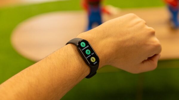 Xiaomi Smart Band 11 aparece em certificações e pode ganhar versão Active
