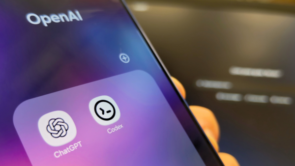 App ligado ao ChatGPT surge 'do nada' em celulares, e não pode ser apagado