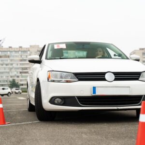 Fazer a prova da CNH no carro particular tira o direito ao seguro?