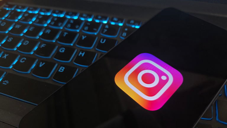 Como baixar seus dados do Instagram e ver tudo o que a Meta sabe sobre você