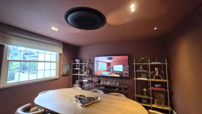 LG Round Cassete Black