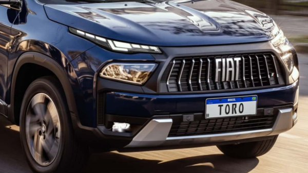 Fiat lança versão híbrida leve da Toro; confira o preço