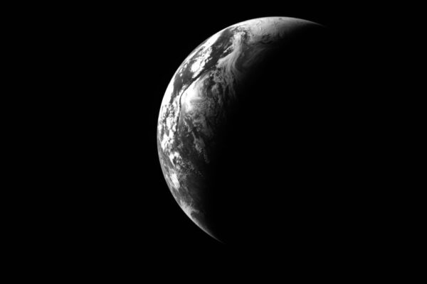 A NASA acaba de lançar 12.000 fotos da Artemis 2. Aqui estão nossas principais opções