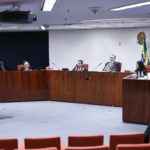 Ao afastar aposentadoria compulsória, 1ª Turma do STF gera ‘efeito para todos’ incomum