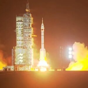 China revela tripulação de três pessoas da Shenzhou 23, incluindo o primeiro astronauta de Hong Kong