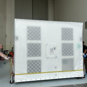 Equipamento de suporte chave chega a Kennedy para o Telescópio Espacial Romano