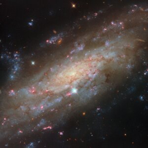 Hubble detecta uma espiral estrelada