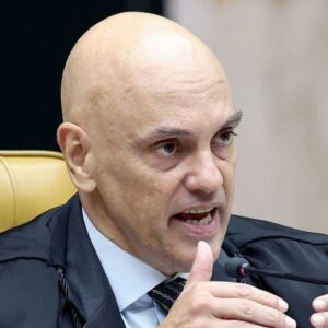 JOTA Principal: Flávio Bolsonaro tenta equilibrar discurso anticorrupção em meio ao caso Master