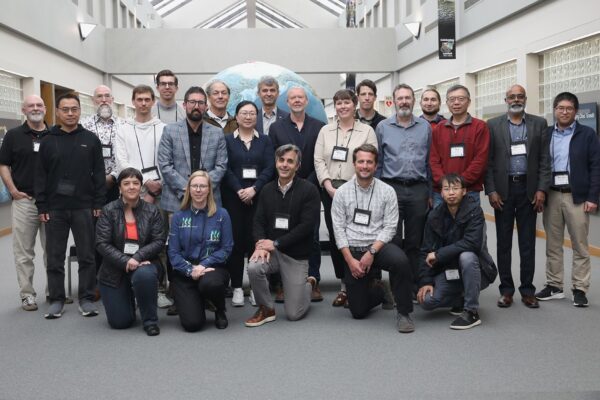 Nova equipe científica do Landsat realiza primeira reunião presencial