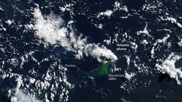 Os satélites capturaram imagens de um vulcão subaquático em erupção – mas os cientistas não têm ideia do que realmente está acontecendo no fundo do mar