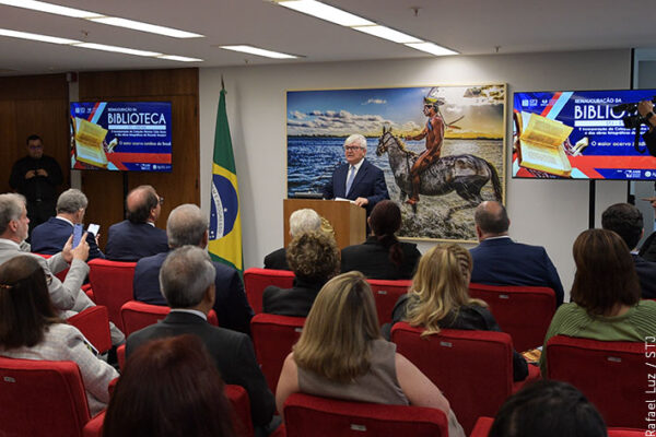 Reinaugurada, Biblioteca STJ-Enfam une acervo histórico, novas doações e valorização da cultura jurídica