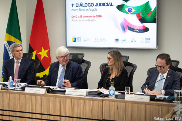 STJ recebe delegação de Angola e debate cooperação judicial, sistema de precedentes e inteligência artificial