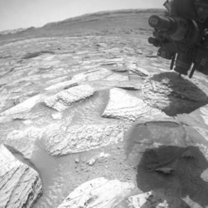 Uma rocha de Marte de 29 libras manteve o rover Curiosity da NASA como refém por 6 dias