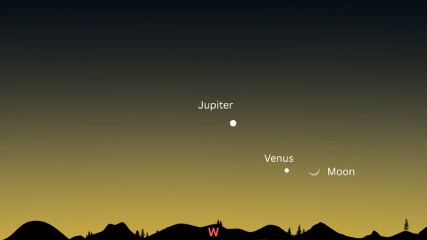 Vênus e uma fina lua crescente roubam a cena após o pôr do sol em 18 de maio