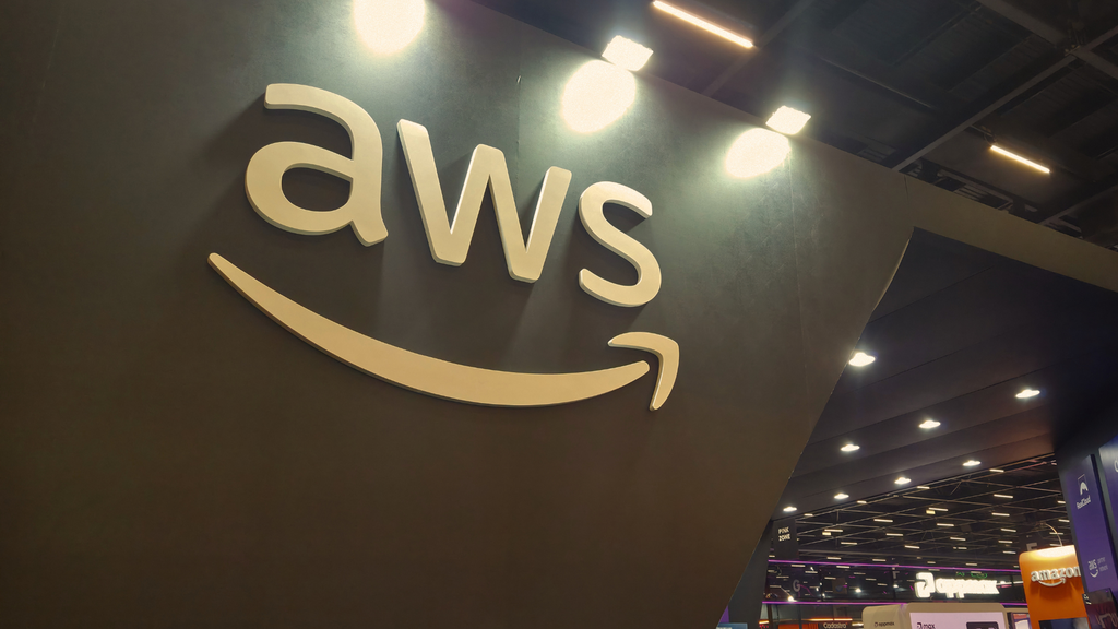 aws logo