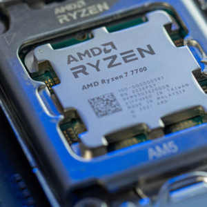 AMD lança Ryzen 7 7700X3D e amplia suporte da plataforma AM5 até 2029