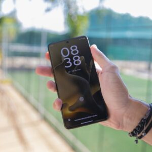 Fim da voz clonada: Android cria trava "invisível" contra golpes por IA