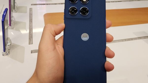 Queima de estoque: Motorola Edge 60 despenca para R$ 1.712 com Pix e cupom