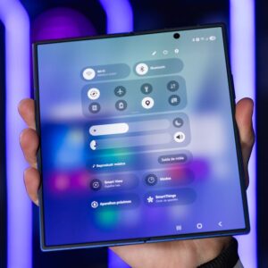 Galaxy Z Fold 8 pode trazer a tela mais nítida já vista em dobráveis da Samsung