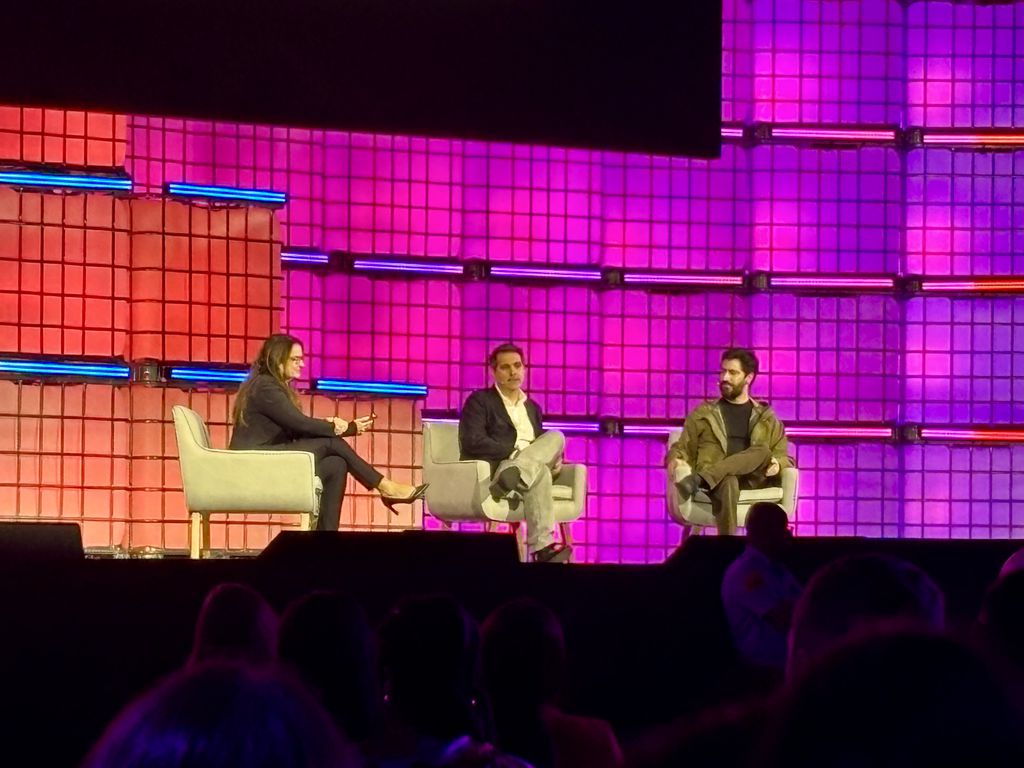 Ronaldo Lemos e Bruno Lewicki participam de painel no Web Summit Rio (Imagem: Bruno De Blasi/Canaltech)
