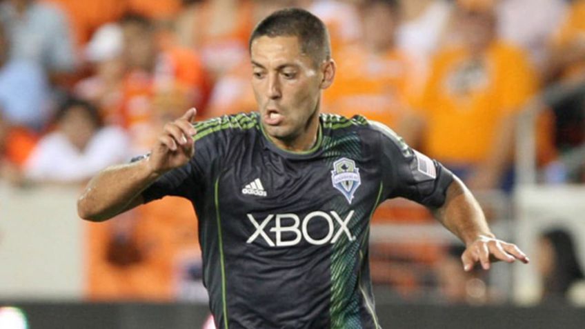 Patroc&iacute;nio do XBOX no uniforme do Seattle Sounders