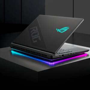 Novo Asus ROG Strix Scar 18 chega com tela de 1.600 nits e preço astronômico