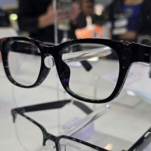 Xiaomi mostra óculos inteligentes no Brasil que desafiam Ray-Ban Meta