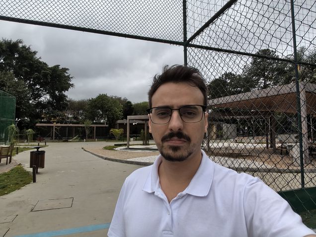 POCO X7 Pro - C&acirc;mera frontal