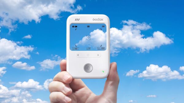 Empresa lança câmera transparente com OTG por R$ 152, veja como funciona