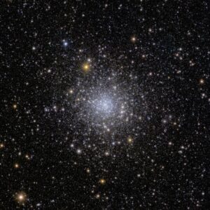 A imagem brilhante do aglomerado de estrelas revela manchas faltantes de estrelas: 'Não estávamos procurando a lacuna, mas a encontramos'