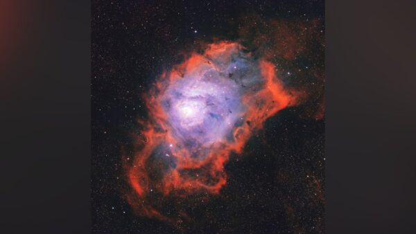 Astrofotógrafo captura uma lagoa cósmica brilhando a 5.200 anos-luz da Terra (foto)