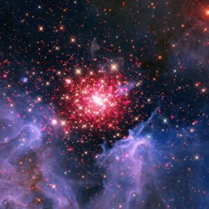 Chandra da NASA revela universo 'vermelho, branco, azul' para o 250º dos EUA