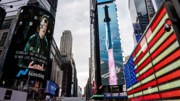 IPO da SpaceX traz Starship para foto do dia em Nova York em 16 de junho de 2026