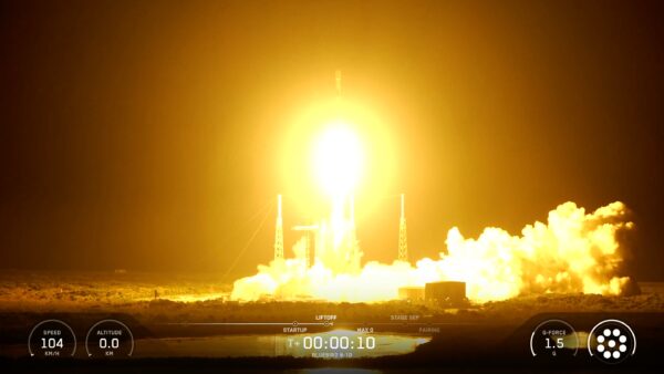 SpaceX lança três enormes satélites BlueBird direto para célula da Flórida